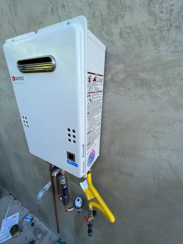Tankless water heater installation for Osceola Heights homes